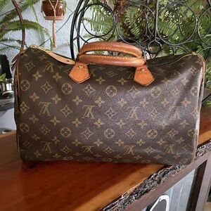 Louis Vuitton Monogrammed Speedy 35